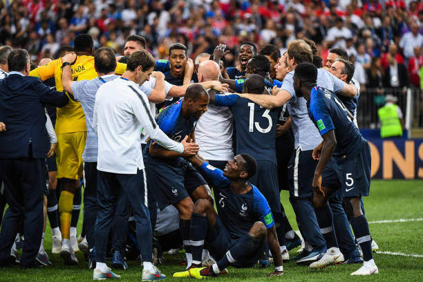 的首个丢球 的首个丢球