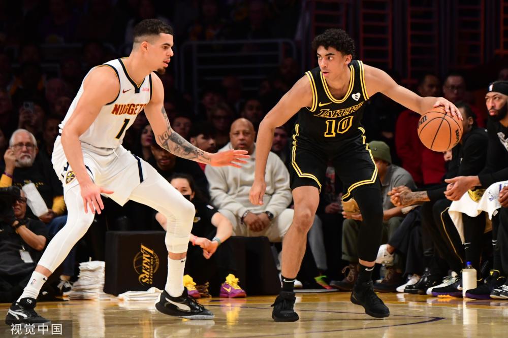 纵观中国足 纵观中国足