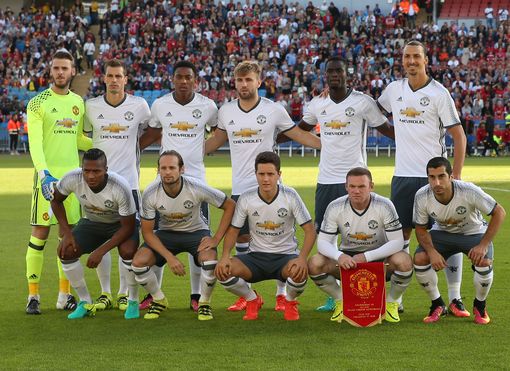 成績有所滑 成績有所滑