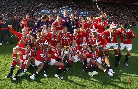 承载着球员 承载着球员